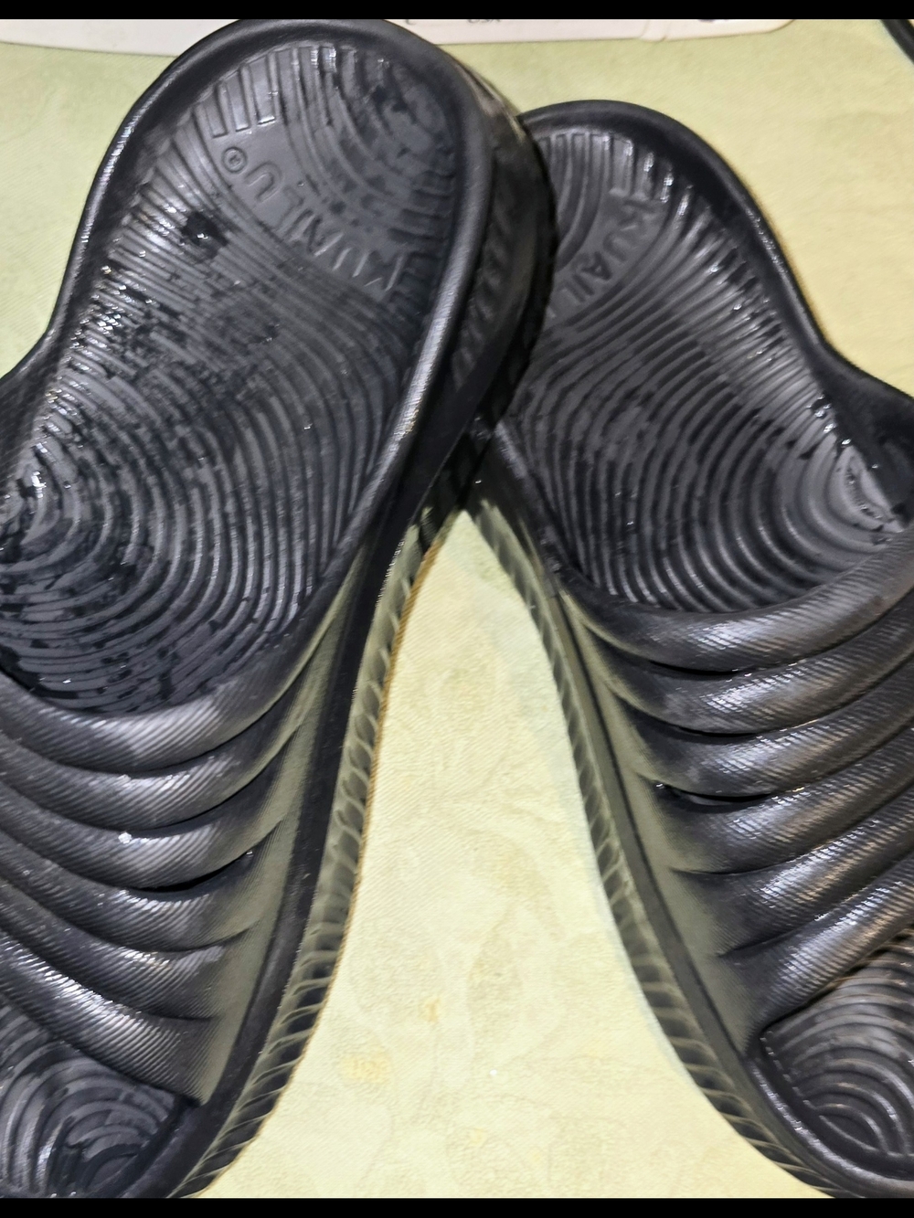 Men's Black Kauila Slip-On Comfort Slides